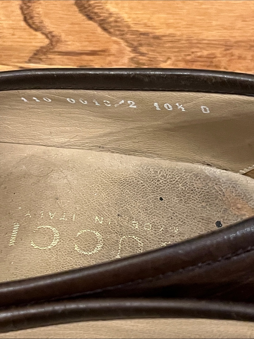 Damaged men’s Gucci dress shoes 10.5 D - Picture 8 of 12